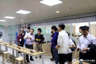 海峽兩岸機器人技術(shù)交流體驗營系列報道之一 技術(shù)交融，智慧同行